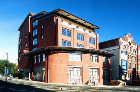 Foyer To Adopt New Linux System